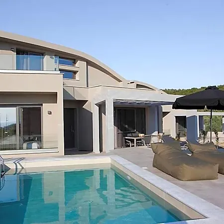 Fari Stone Skala Marion